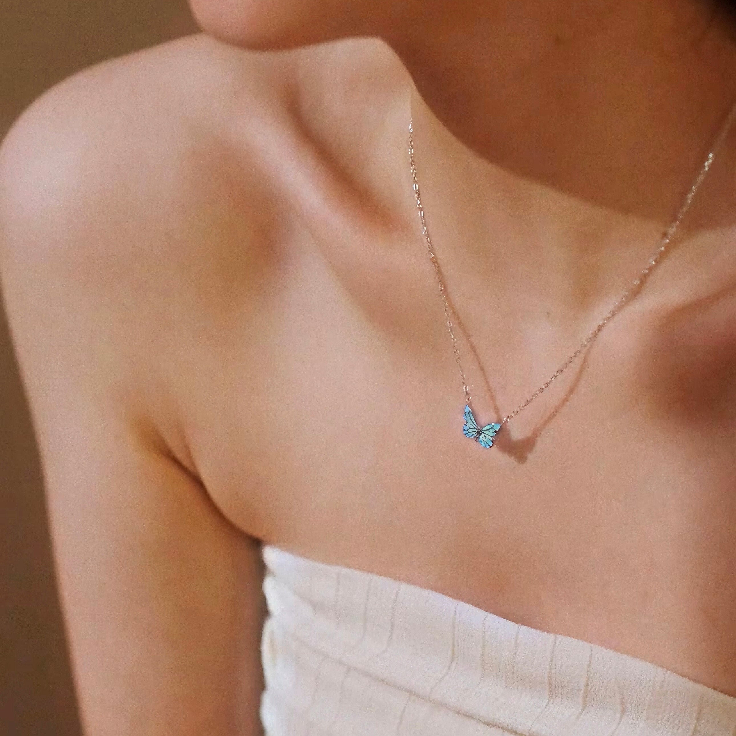 Blue Dream | Collar Mariposa Azul Luminosa